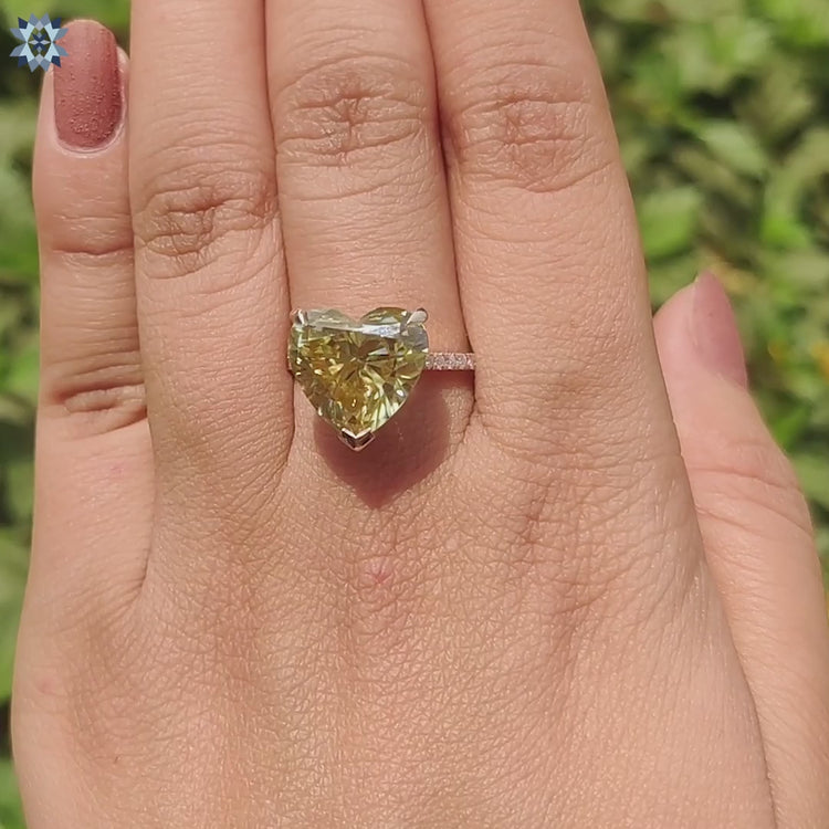 Rose gold ring by Diamondrensu UK.
