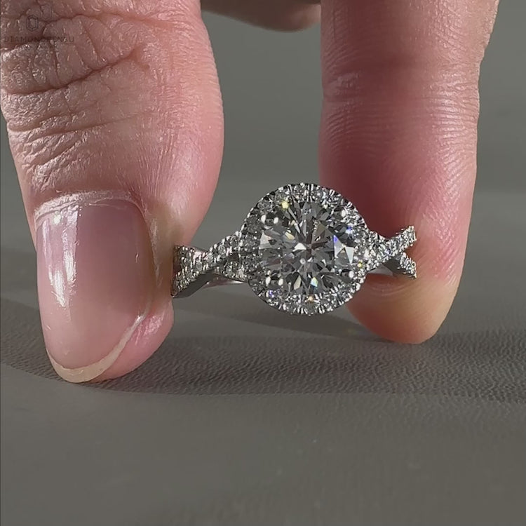 Unique diamond ring UK creation by Diamondrensu UK, crafted for lasting elegance and beauty.