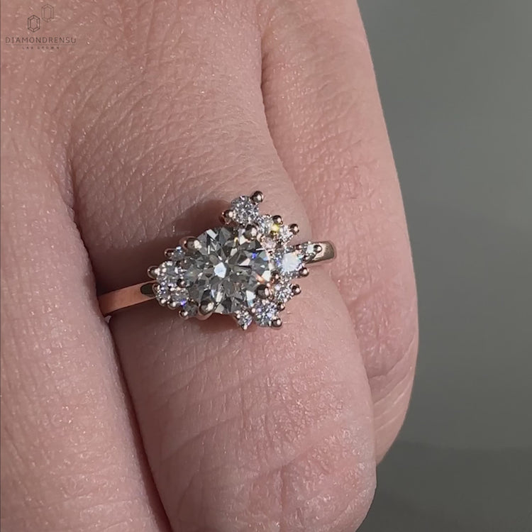 Lab grown diamond ring, igi certified, for eco-conscious elegance.