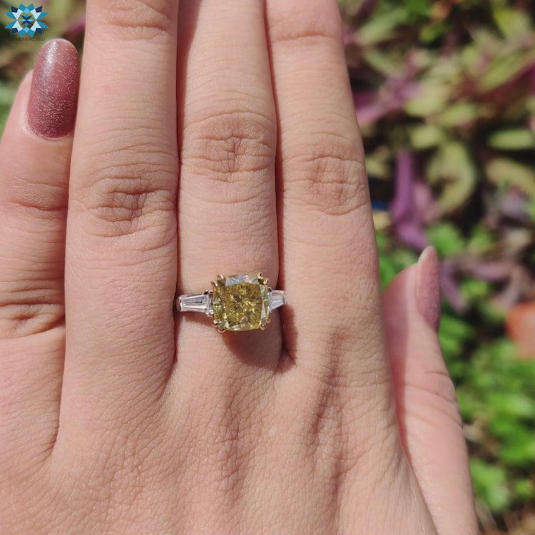 Handmade jewellery ring with double prong design.
