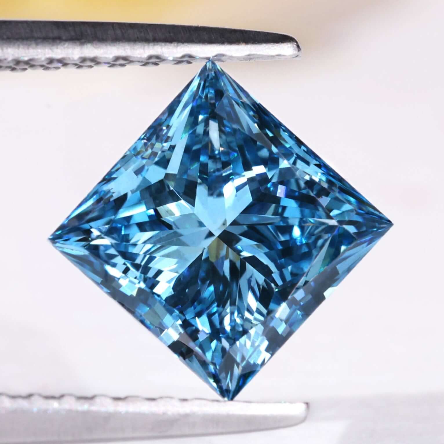 princess cut lab grown diamond