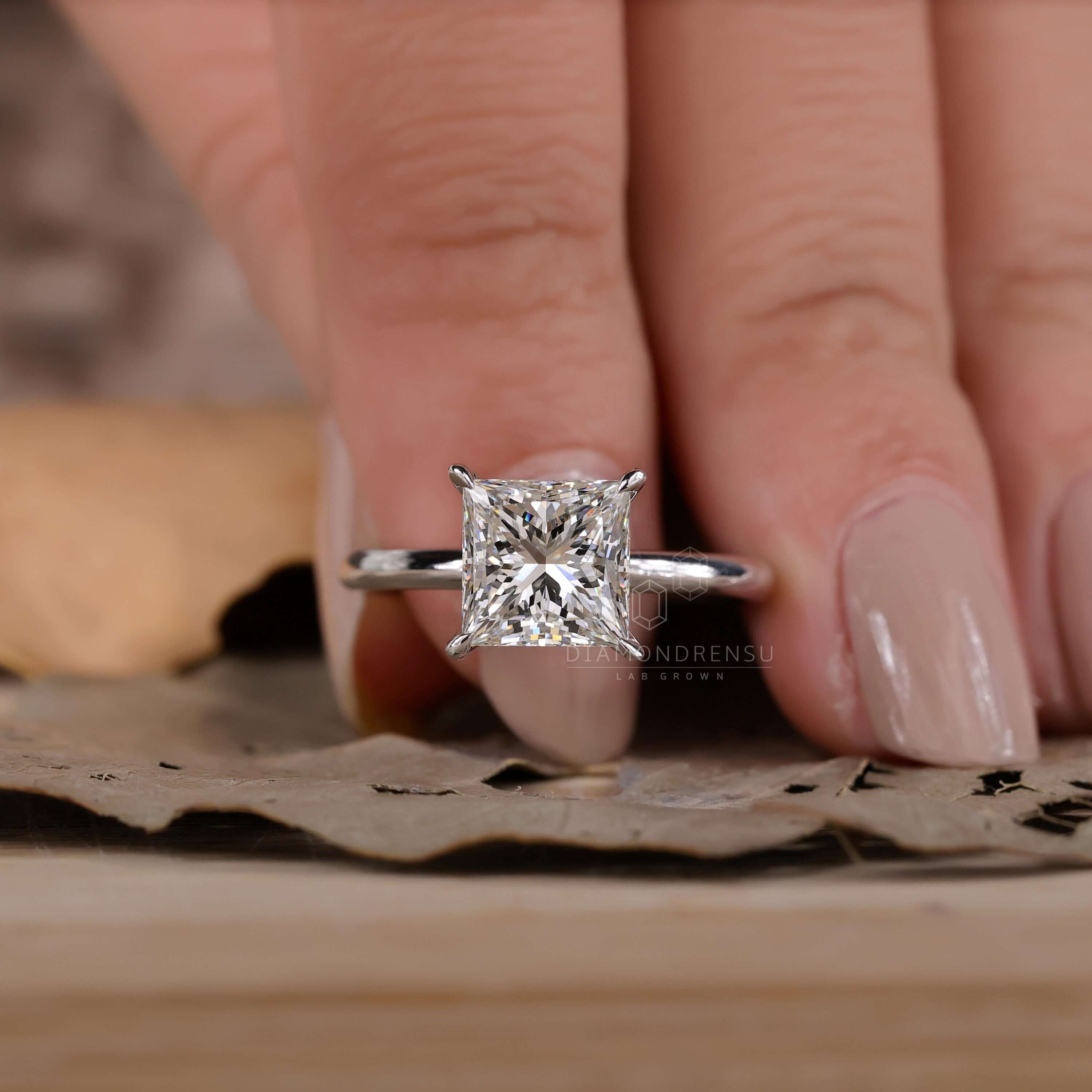 2 carat princess cut diamond ring for a timeless look
