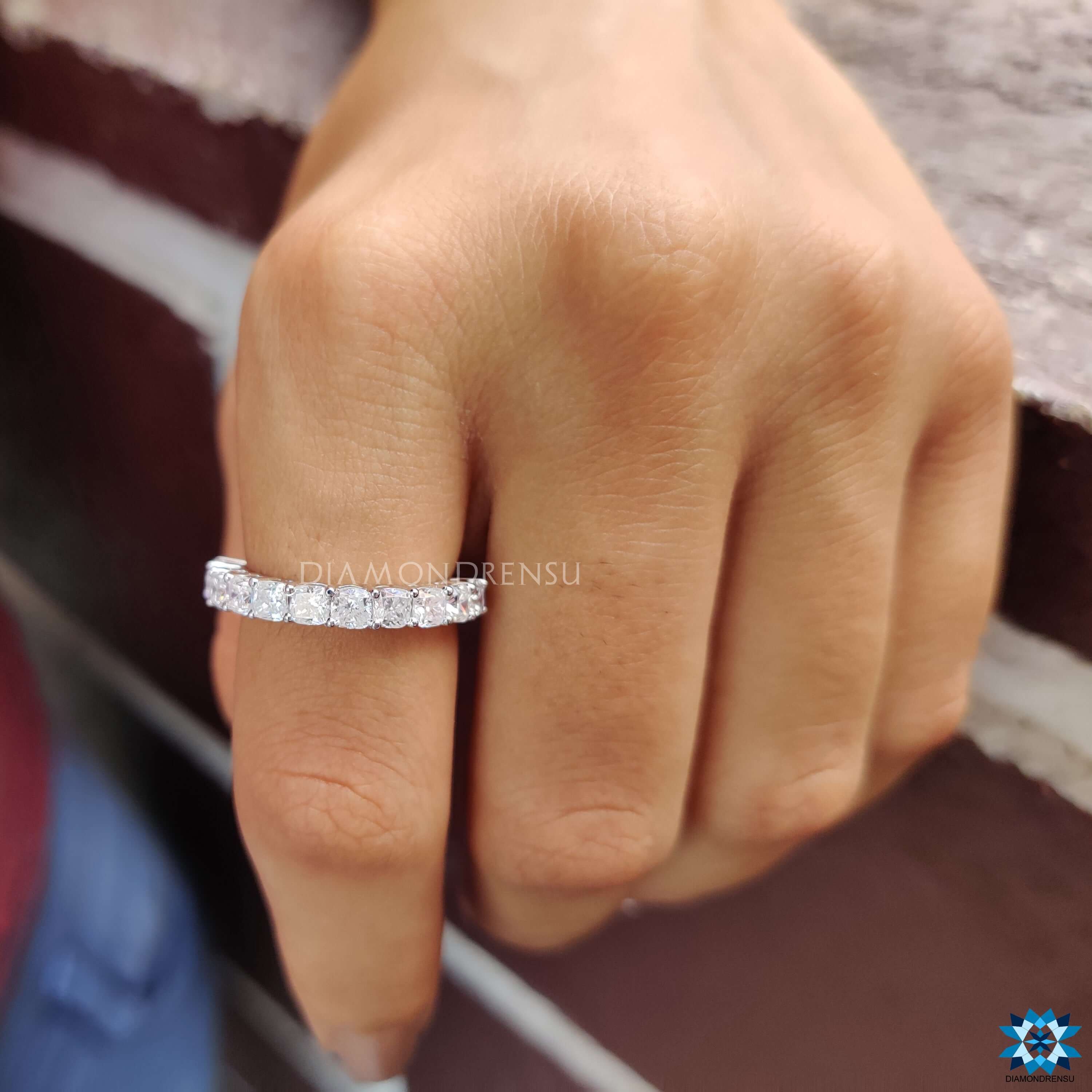 moissanite engagement ring - diamondrensu