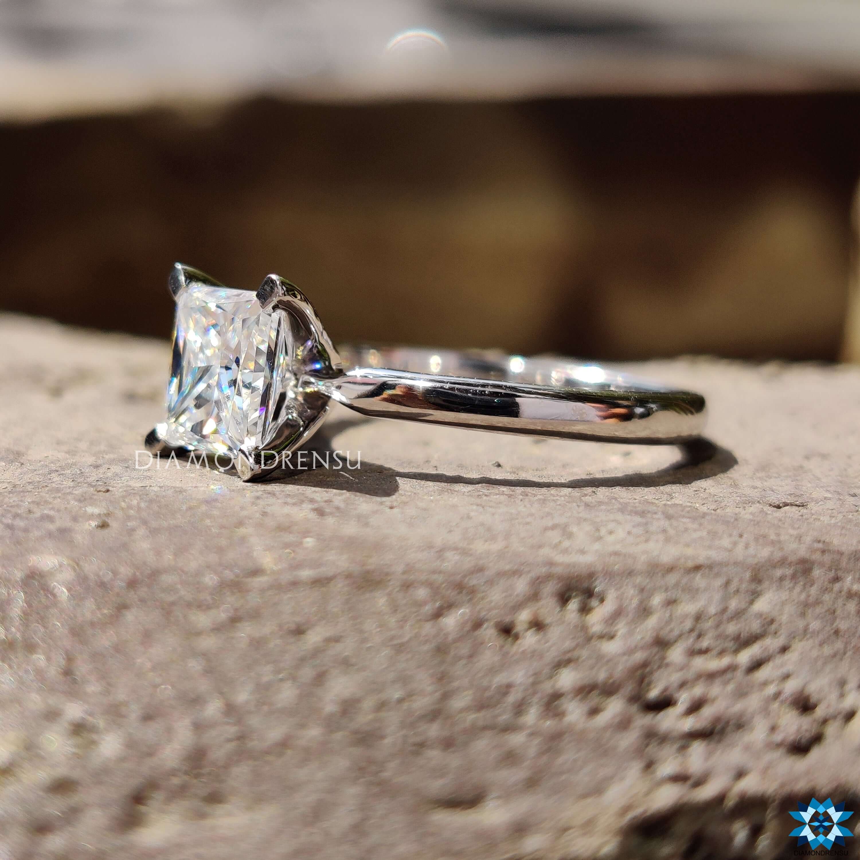 moissanite rings - diamondrensu