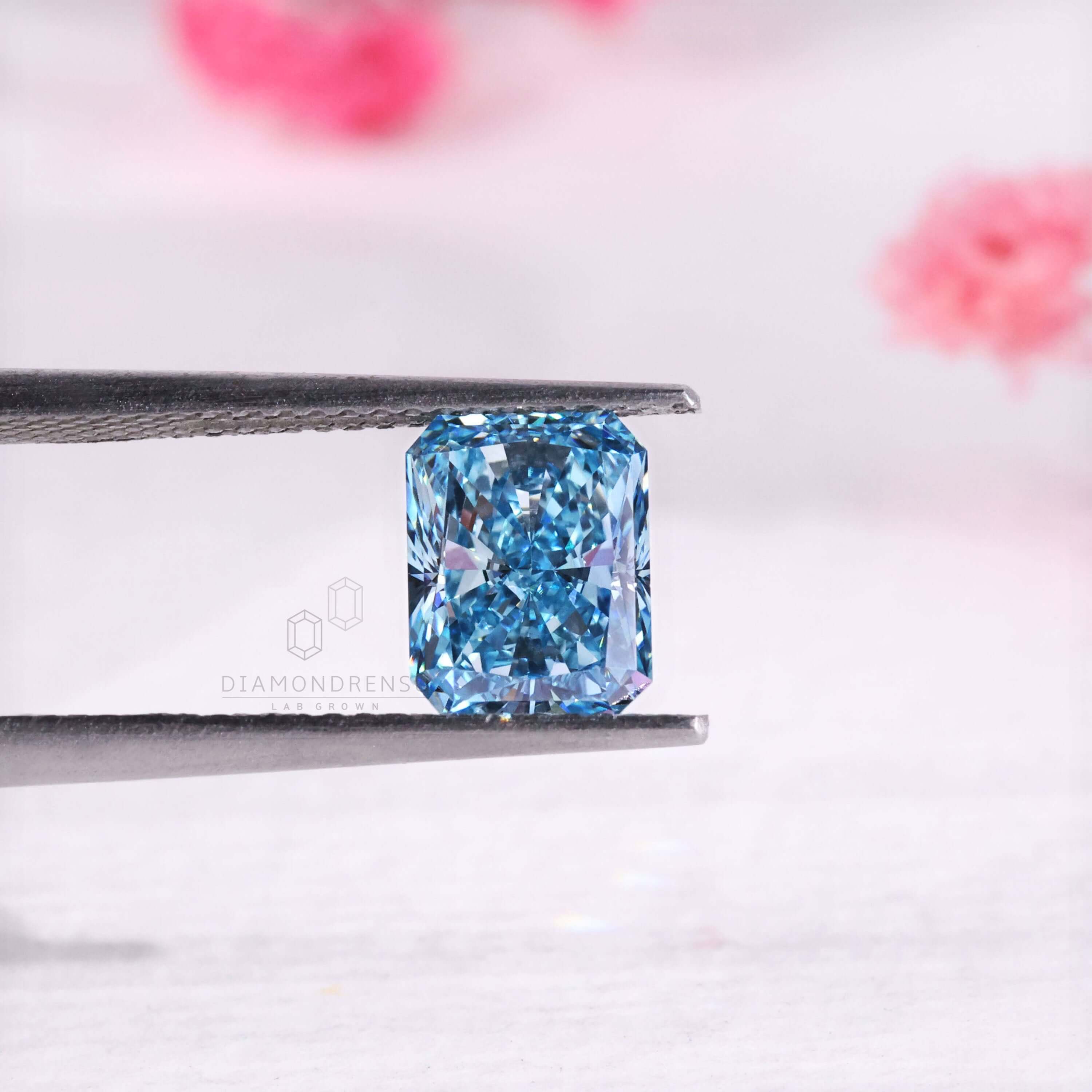 fancy vivid blue lab grown diamond