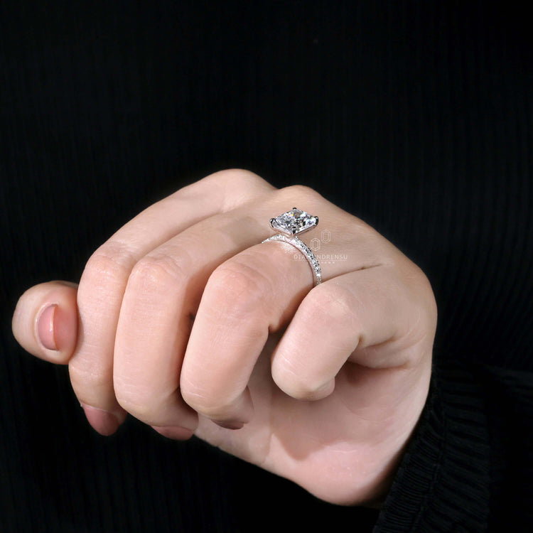Diamondrensu UK engagement ring with a radiant cut diamond and a secure 4 prong ring design.

