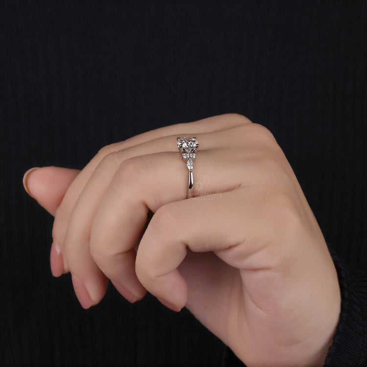 Handmade ring featuring a Lab Grown Diamond, igi certified for quality and sustainability.