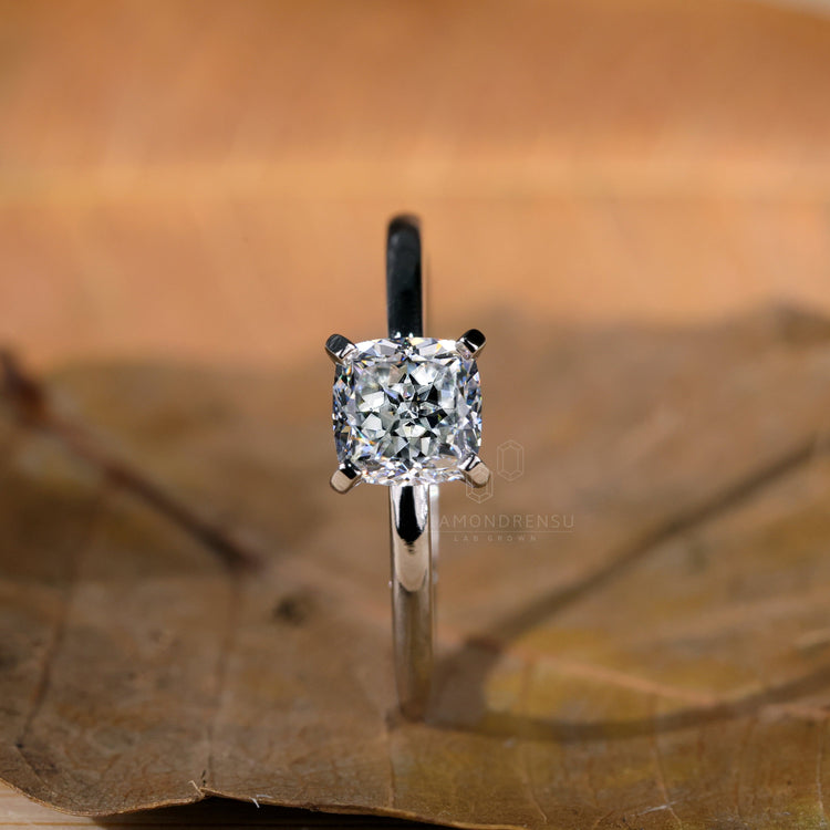 Solitaire diamond ring made with lab-grown craftsmanship.