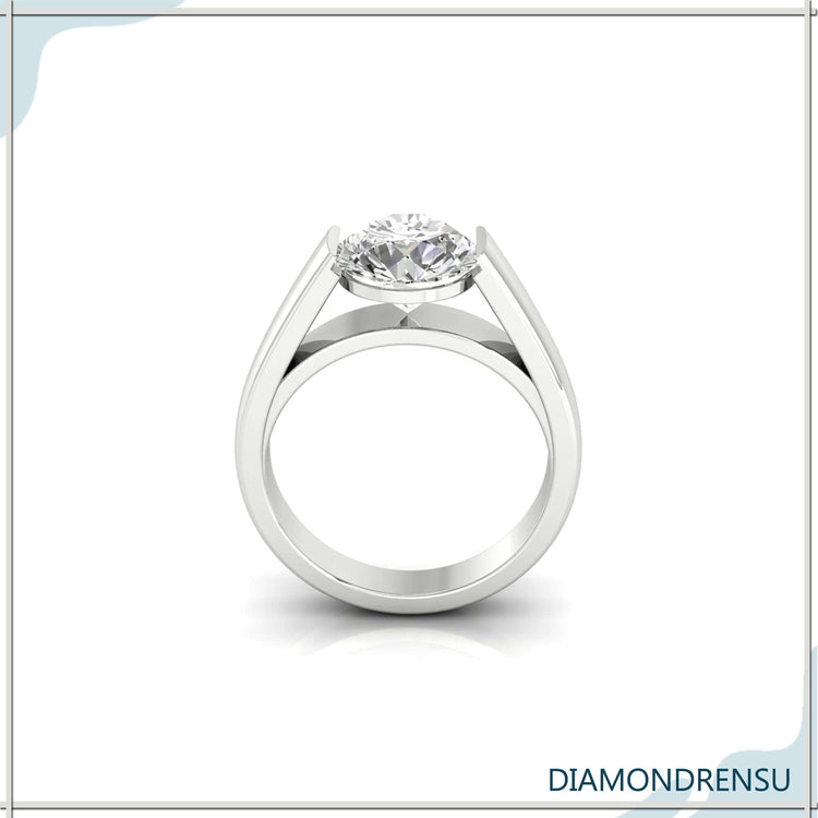 Buy mens wedding ring with round cut diamond single stone design.
