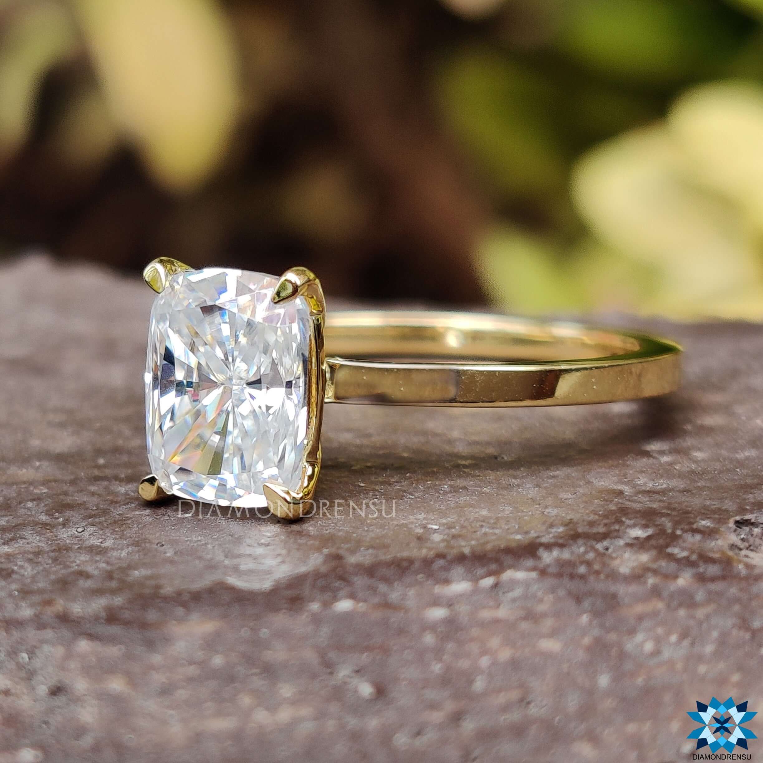 Custom ring showcasing moissanite for engagement ring