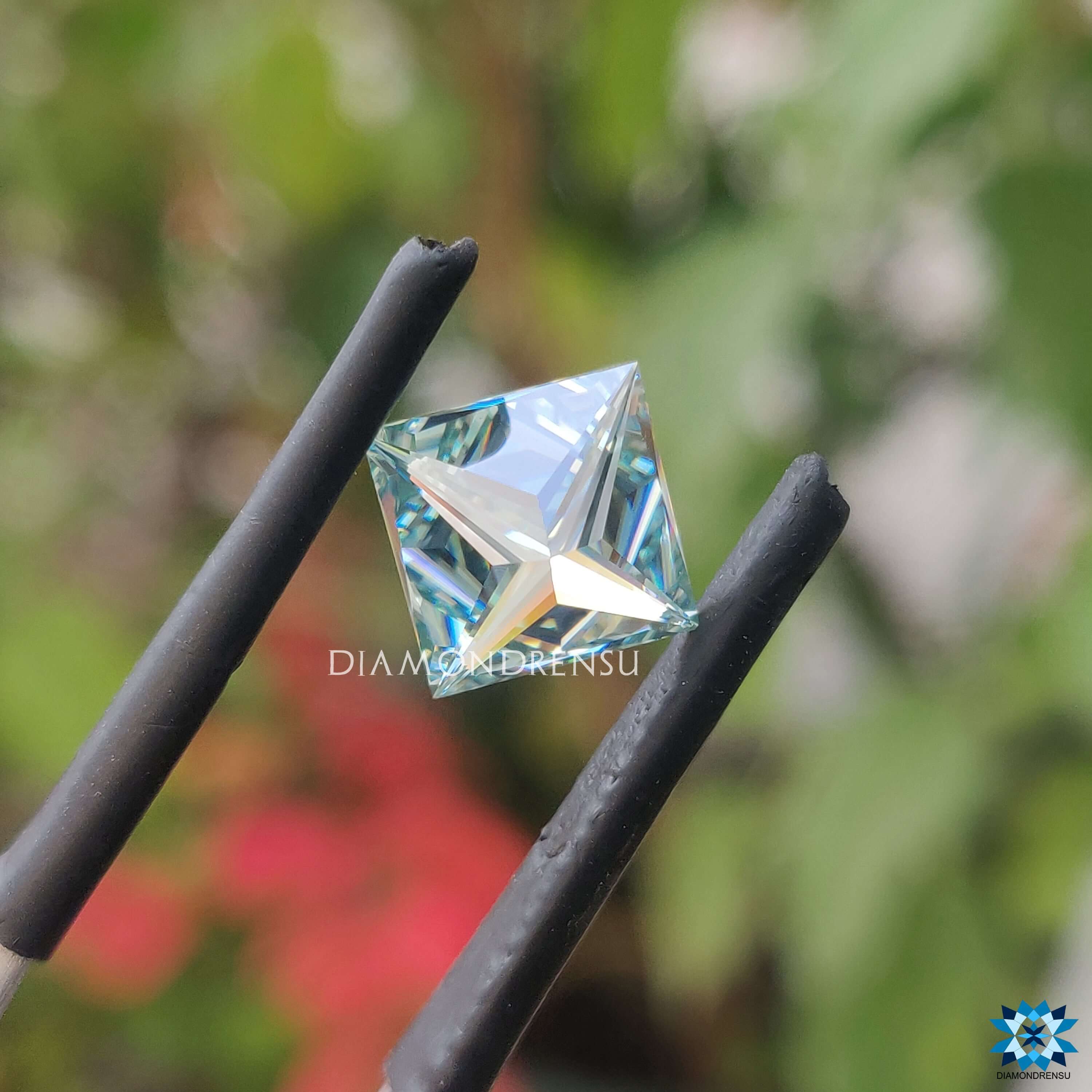 princess cut moissanite - diamondrensu