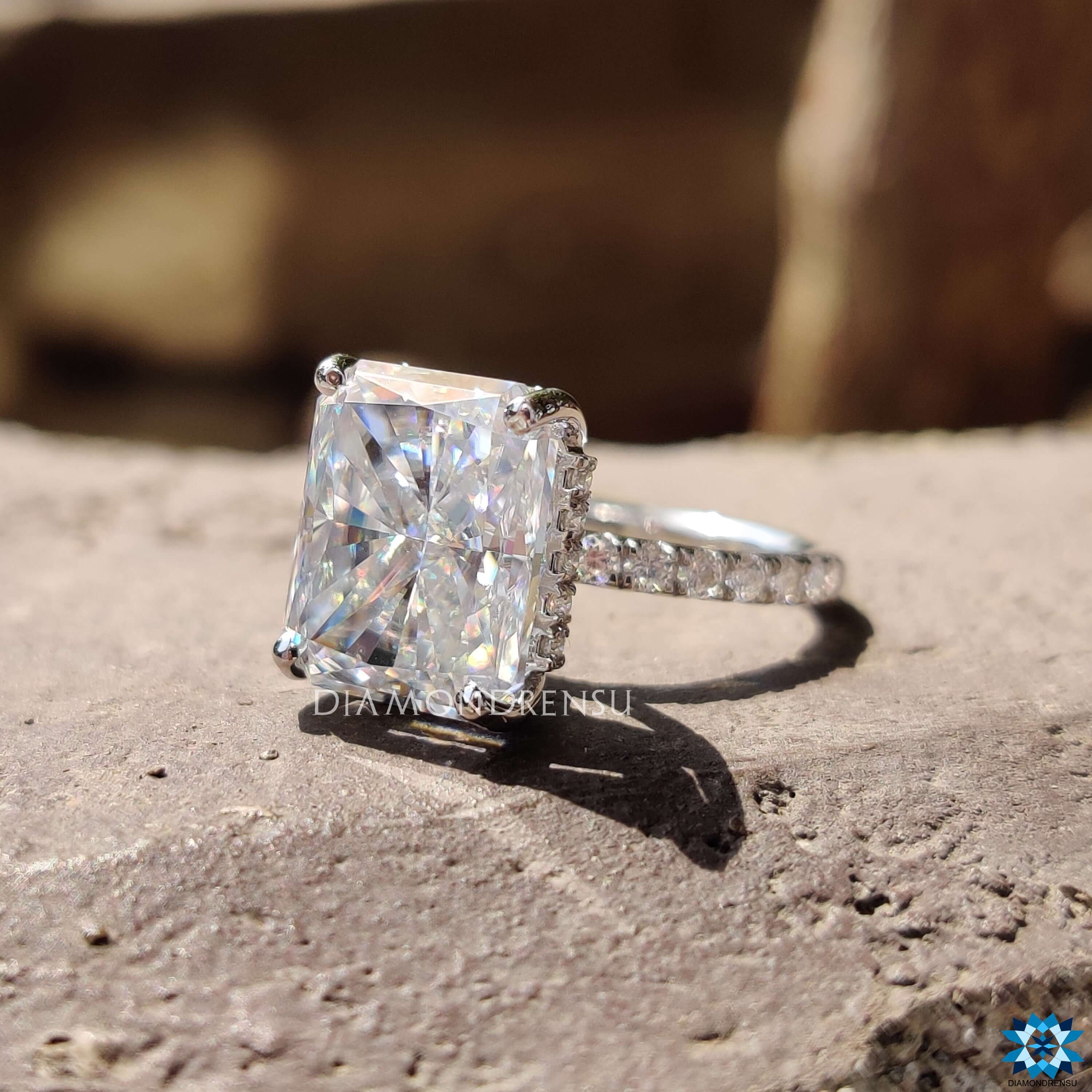 moissanite engagement ring - diamondrensu