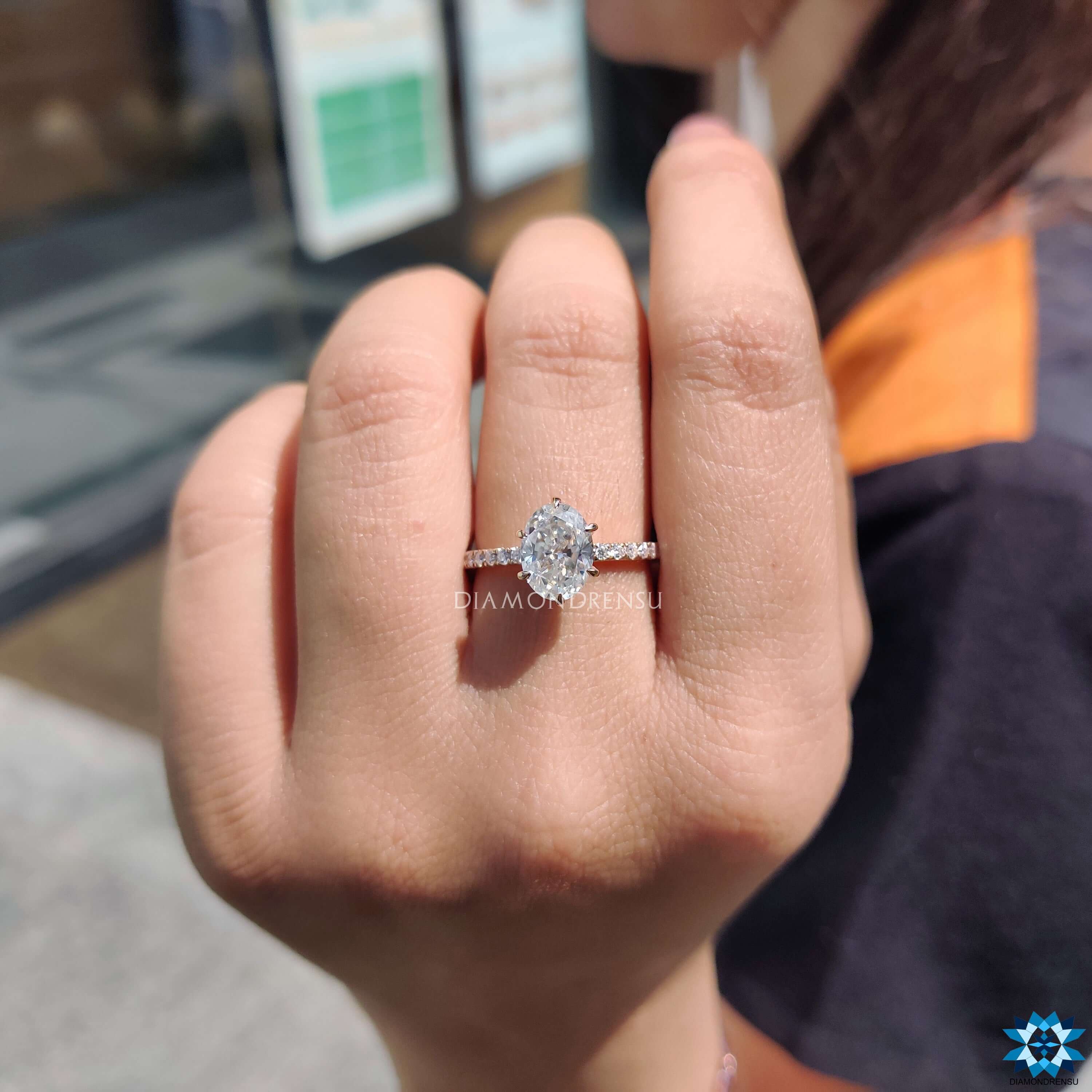 moissanite engagement ring - diamondrensu