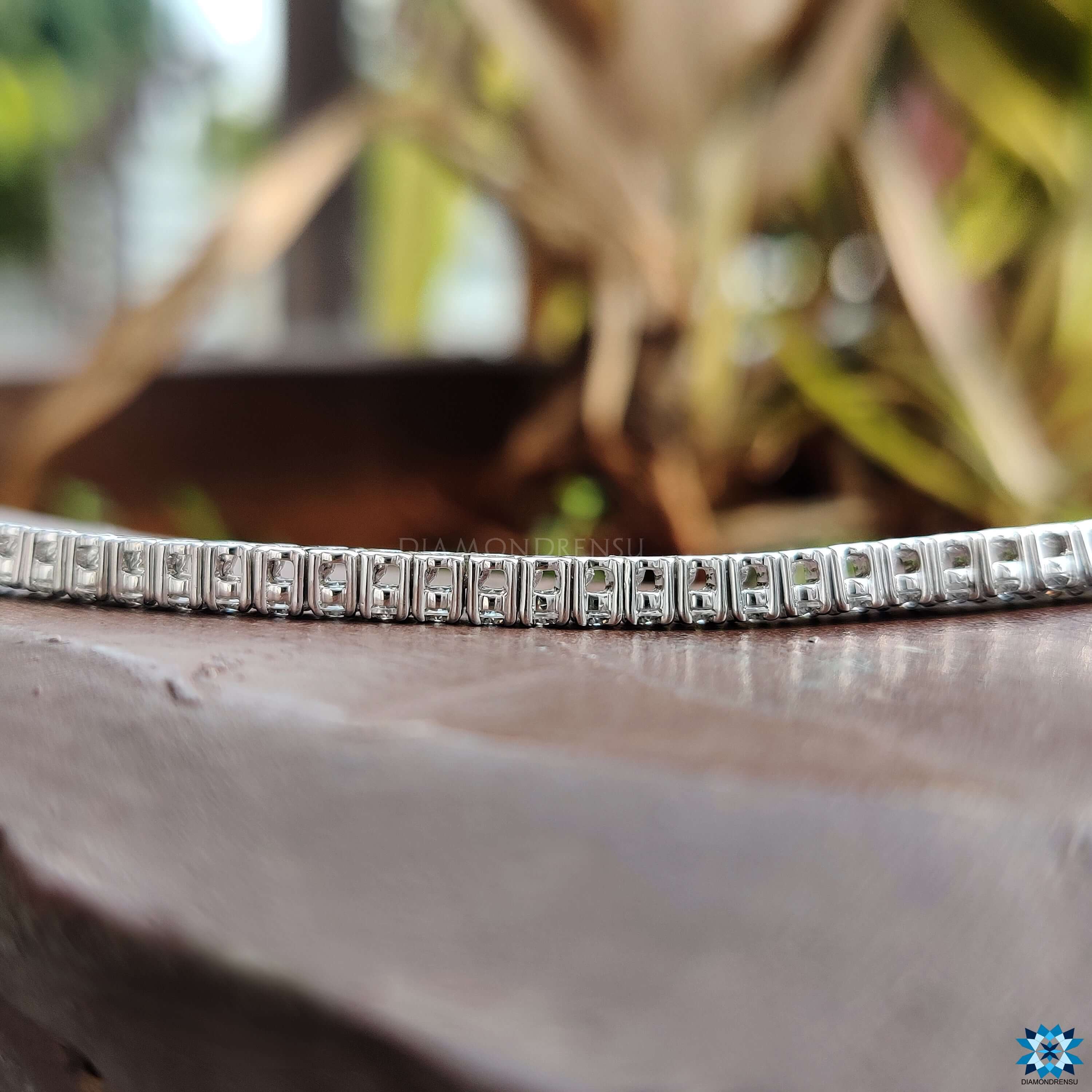 2.50 MM Round Cut Colorless Moissanite Tennis Bracelet