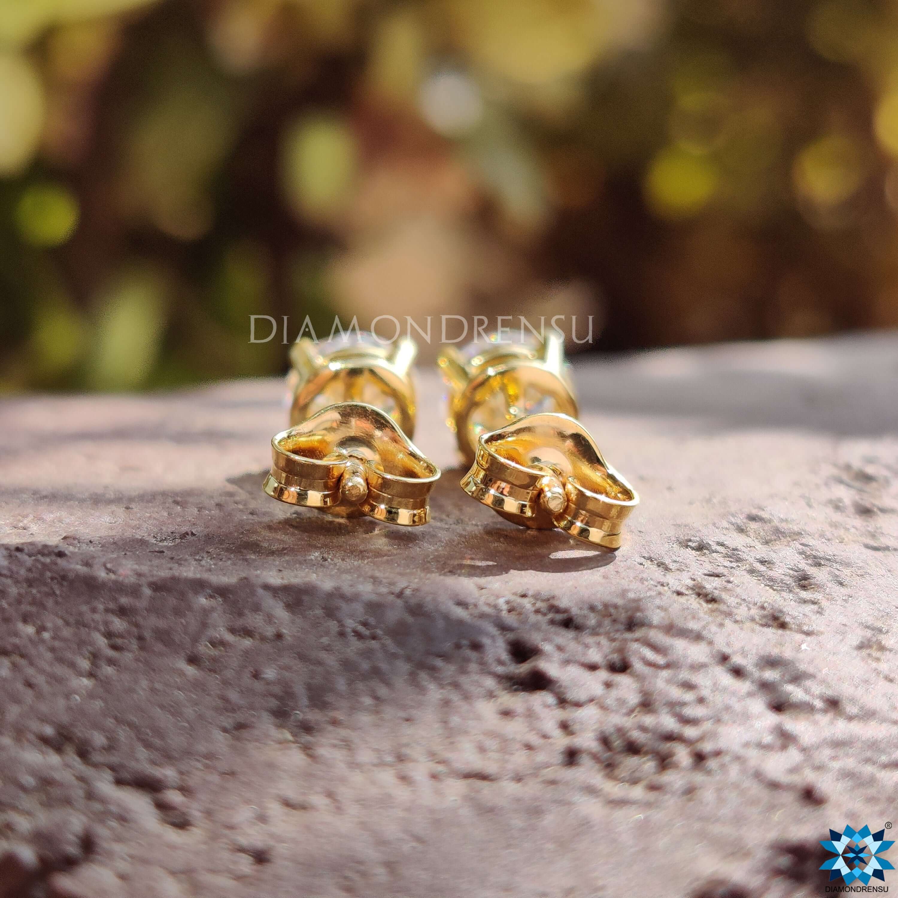 yellow gold earrings - diamondrensu