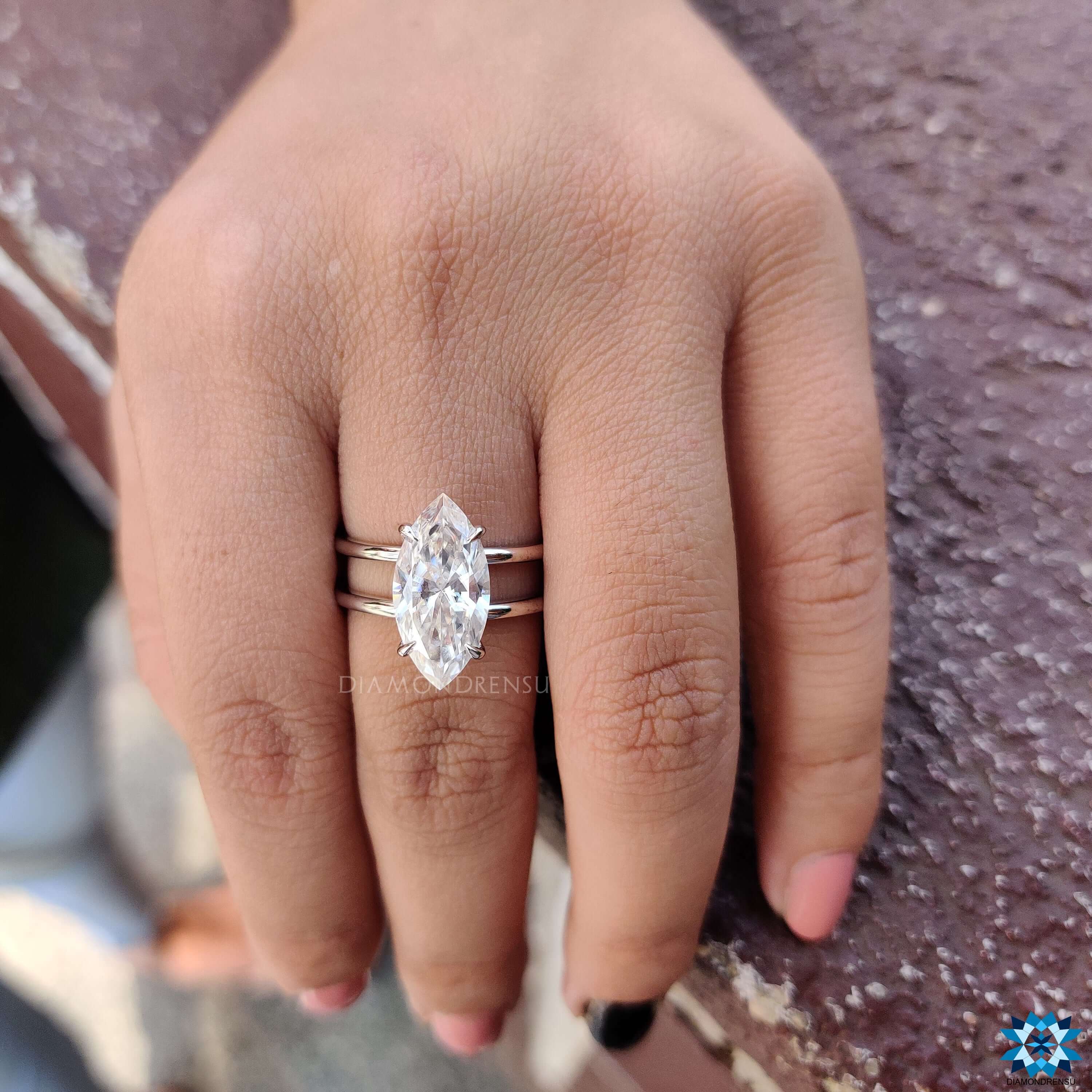 best moissanite engagement rings - diamondrensu