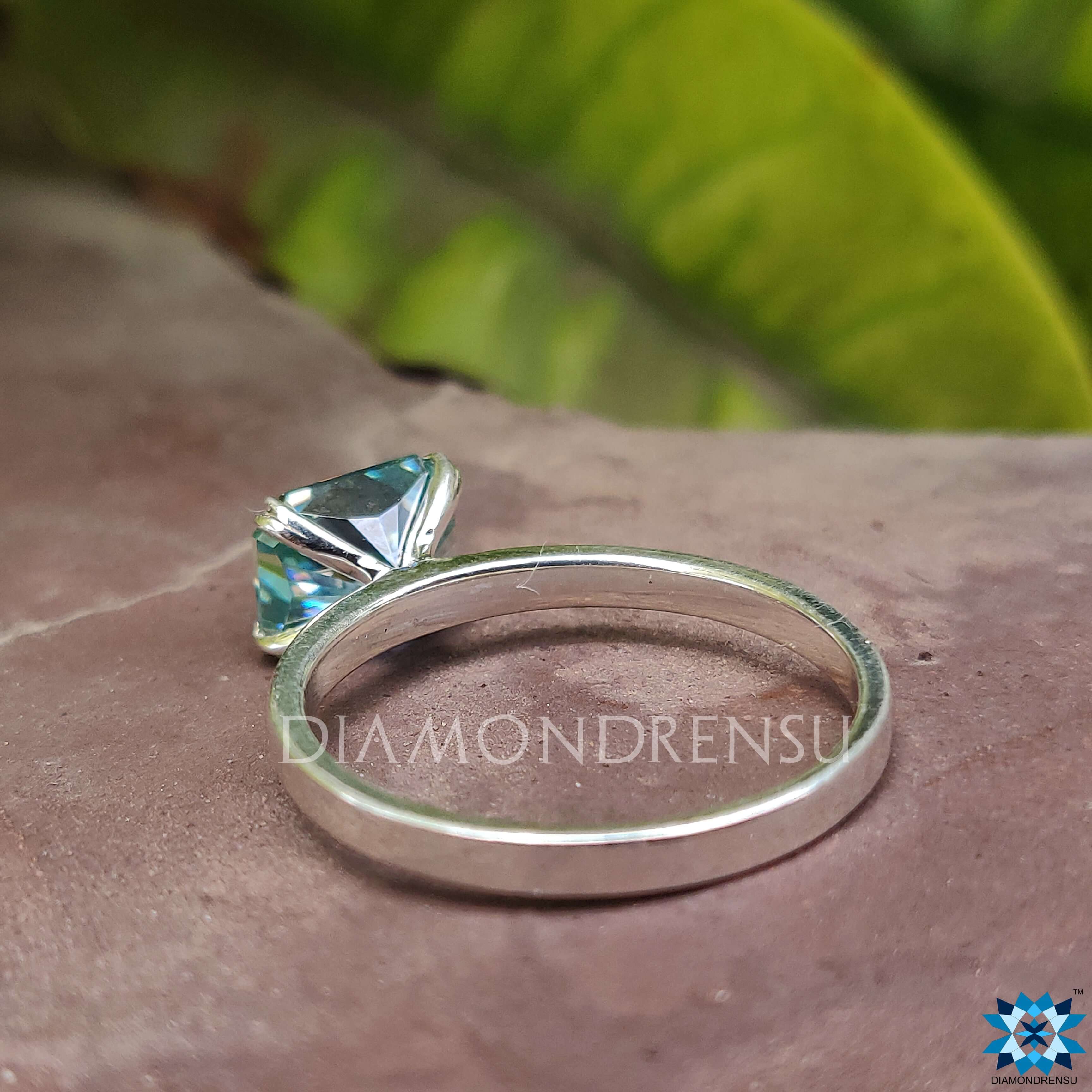 radiant moissanite