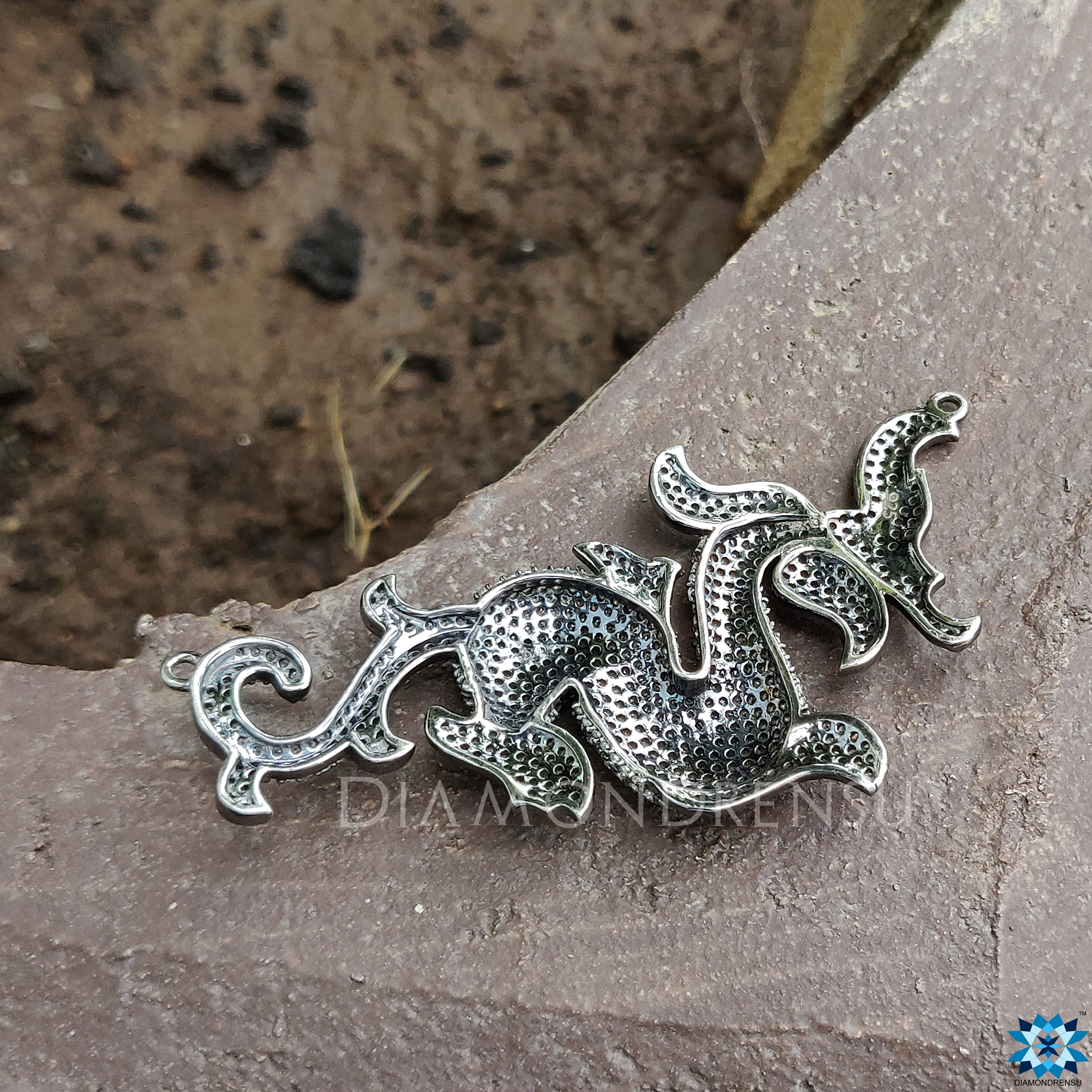 dragon pendant