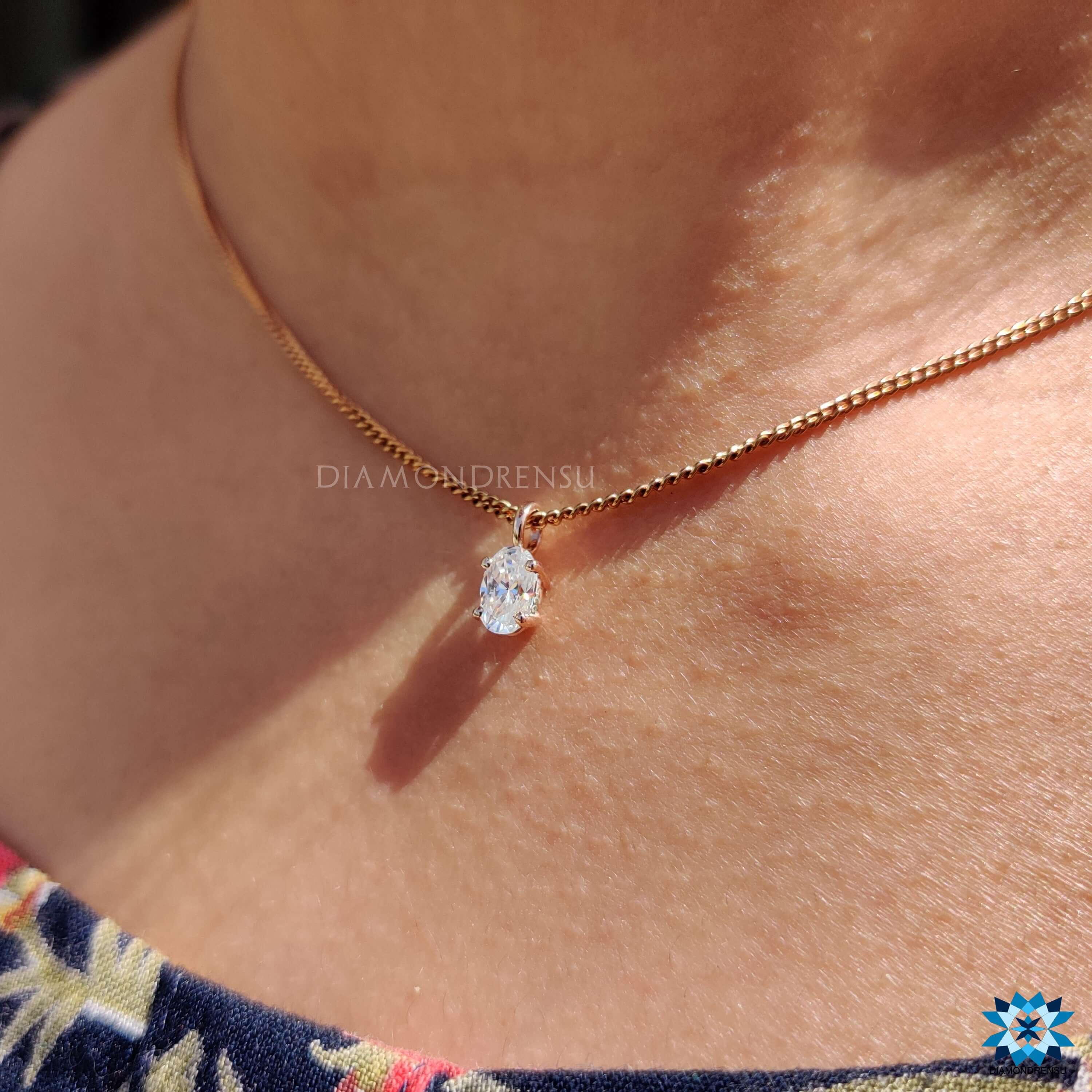 oval moissanite pendant - diamondrensu