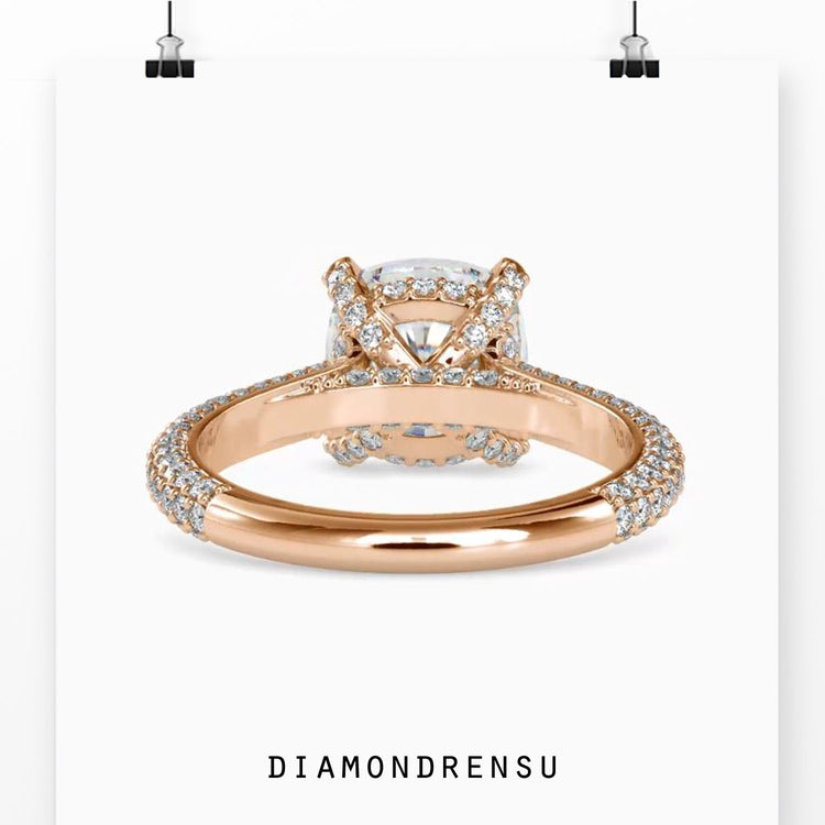 4 prong setting ring crafted in handmade yellow gold.
